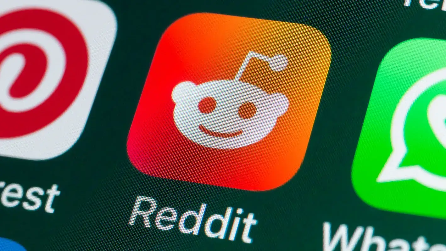 Reddit's AI targets Google users; Microsoft eyes Grok AI; TikTok fined $600M; Alexa+ hits 100K users; Google’s NotebookLM adds mobile podcast AI.