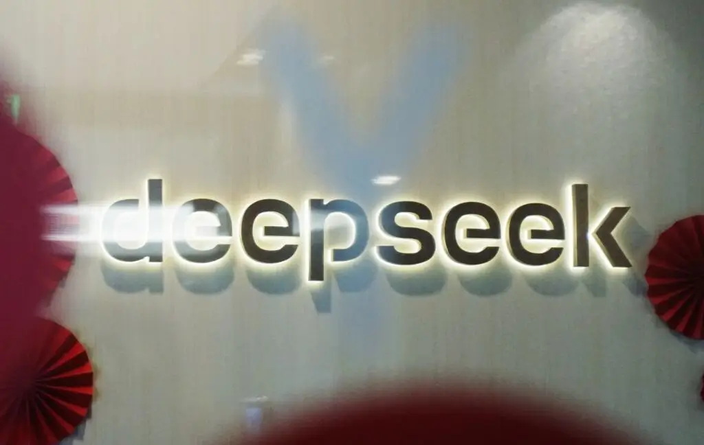 US Lawmakers Act to Ban DeepSeek