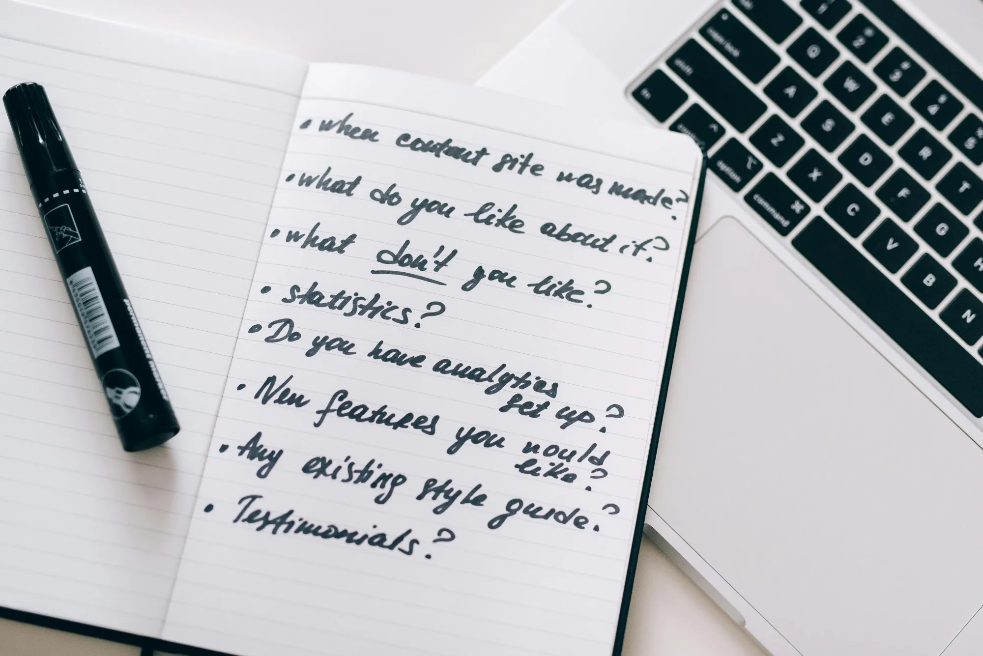 10 AI Prompts to Help You Start Your First Business 