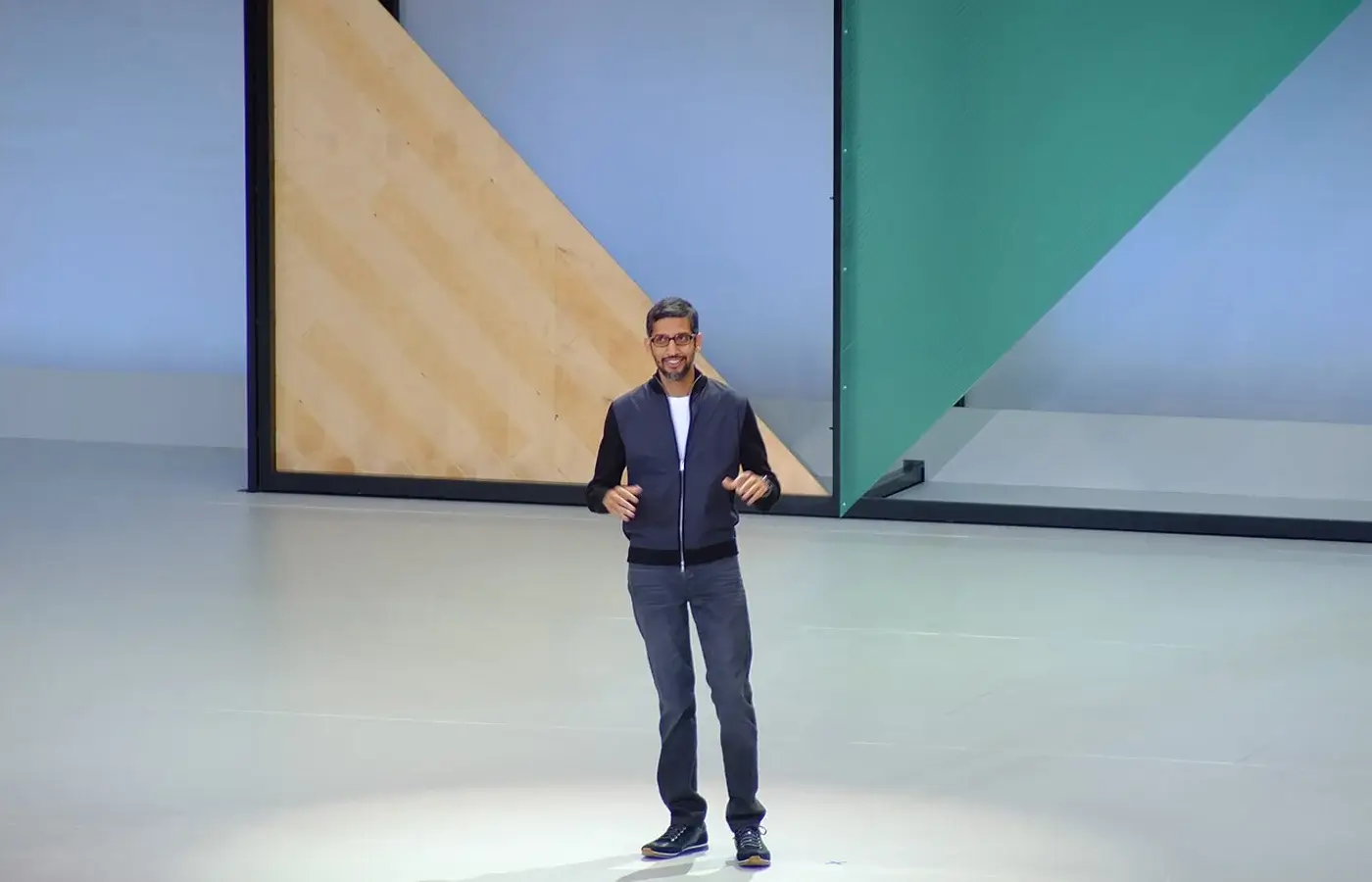 Google Gemini Turns Documents Into Podcast-Style Audio Discussions